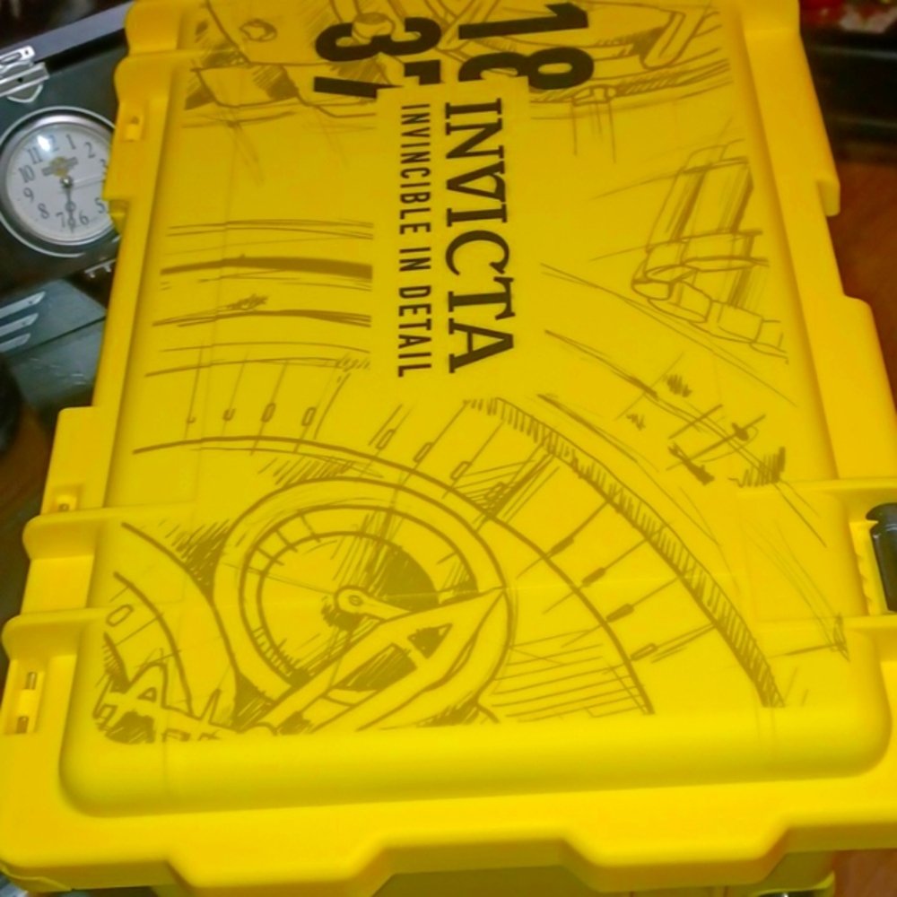 INVICTA INVINCIBLE IN DETAIL (25 SLOTS)(NEW)